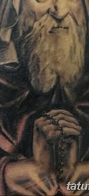 fotó tetováló szerzetes a motorháztetőben, 2017. 09. 16. №023 - tetováló szerzetes a motorháztetőben -