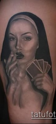 fotó egy apáca tetoválásról (jelentése) - példa egy érdekes tetoválási rajzra - 080