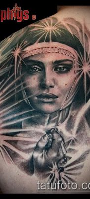 fotó egy apáca tetoválásról (jelentése) - példa egy érdekes tetoválási tervre - 066