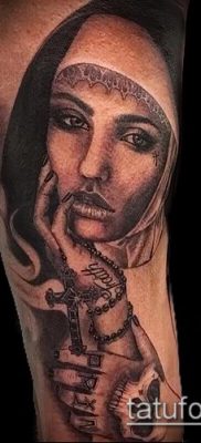 fotó egy apáca tetoválásról (jelentése) - példa egy érdekes tetoválási tervre - 065