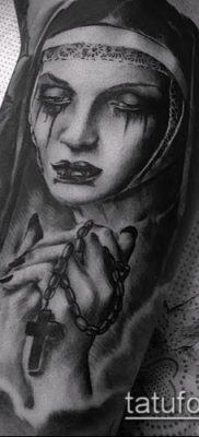 fotó egy apáca tetoválásról (jelentése) - példa egy érdekes tetoválási tervre - 062