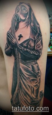 fotó egy apáca tetoválásról (jelentése) - példa egy érdekes tetoválási tervre - 042