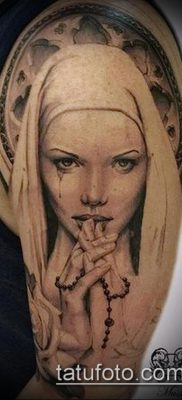 fotó egy apáca tetoválásról (jelentése) - példa egy érdekes tetoválási tervre - 034