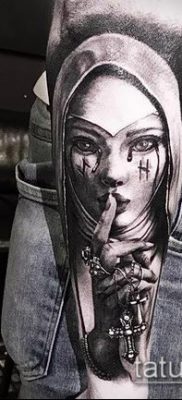 fotó egy apáca tetoválásról (jelentése) - példa egy érdekes tetoválási tervre - 025