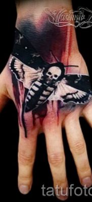 moly tetoválás fotója a moly tetoválás jelentéséről szóló cikkhez - tatufoto.ru - 31