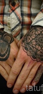 foto-tatu-motylek-dlya-stati-pro-znachenie-tatuirovki-motylek-014-tatufoto-ru