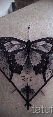 fotó lepke tetoválásról a moly tetoválás jelentéséről szóló cikkhez - tatufoto.ru - 8