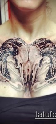 fotó a tetoválásról a mellkason (jelentése) - példa egy érdekes tetoválási tervre - 095