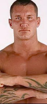 könyök tetoválás fotó (jelentése) - példa egy érdekes tetoválási rajzra - 052