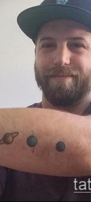 könyök tetoválás fotó (jelentése) - példa egy érdekes tetoválási rajzra - 007