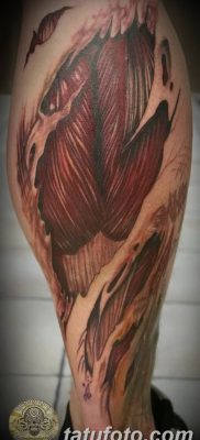 fotó a jobb lábán lévő tetoválásról, 2018. 04. 16 -án, 011 - tetoválás a jobb lábán -