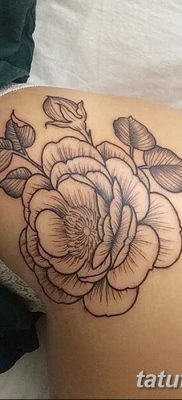 fotó a fenéken lévő tetoválásról, 2017. 09. 09. №001 - tetoválás a fenéken -