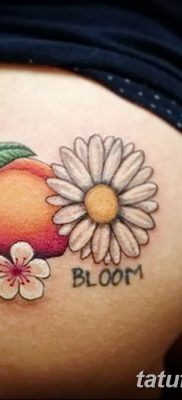 fotó a fenéken lévő tetoválásról, 2017. 09. 19 -én # 019 - tetoválás a fenéken -