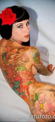 fotó a fenéken lévő tetoválásról, 2017. 09. 09. №045 - tetoválás a fenéken -