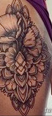 fotó a fenéken lévő tetoválásról, 2017. 09. 09. №077 - tetoválás a fenéken -