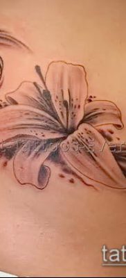 Példa egy tetoválásra a fivoton - a kép egyik változata - fotó