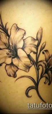 fotó egy nárcisz tetoválásról (Narcissus Tattoo) (érték) - példa rajz - 029