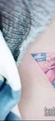 fotó egy nárcisz tetoválásról (Narcissus Tattoo) (érték) - példa rajz - 004