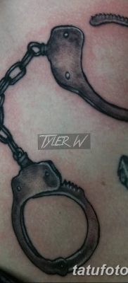 fotó bilincs tetoválás kelt 2018.06.25. №081 - tetováló bilincs -