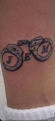 fotó bilincs tetoválás kelt 2018.06.25. №066 - tetováló bilincs -