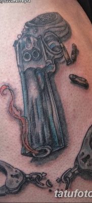 fotó bilincs tetoválás kelt 2018.06.25. №026 - tetováló bilincs -