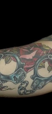 fotó bilincs tetoválás kelt 2018.06.25. №037 - tetováló bilincs -