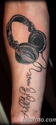 Fotó tetováló fejhallgatóról 2018.08.28. №005 - tetováló fejhallgató -