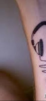 Fotó tetováló fejhallgatóról 2018.08.28. №011 - tetováló fejhallgató -