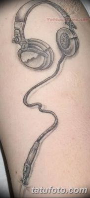 Fotó tetováló fejhallgatóról 2018.08.28. №129 - tetováló fejhallgató -