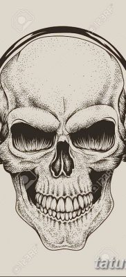 koponya fejhallgatóban zenét hallgatni