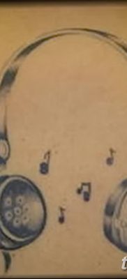 Fotó tetováló fejhallgatóról 2018.08.28. №026 - tetováló fejhallgató -