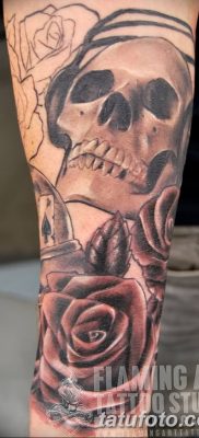 Fotó tetováló fejhallgatóról 2018.08.28. №027 - tetováló fejhallgató -