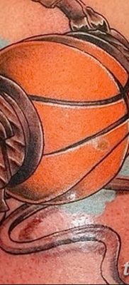 Fotó tetováló fejhallgatóról 2018.08.28. №036 - tetováló fejhallgató -