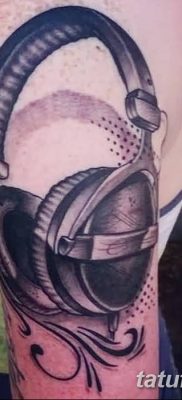 Fotó tetováló fejhallgatóról 2018.08.28. №038 - tetováló fejhallgató -