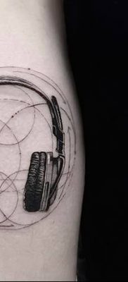 Fotó tetováló fejhallgatóról 2018.08.28. №053 - tetováló fejhallgató -