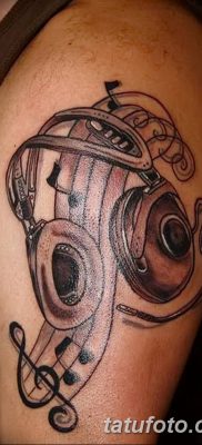 Fotó tetováló fejhallgatóról 2018.08.28. №081 - tetováló fejhallgató -