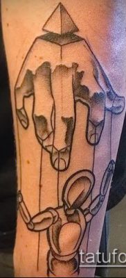 fotó egy tetováló szálról egy bábuval (tetoválás) (érték) - példa rajz - 024