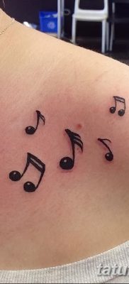 fotó a tetováló jegyzetekről, 2017.10.30. 001. sz. - Tetoválásjegyzetek -