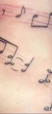 fotó a tetováló jegyzetekről, 2017. 10. 30 -án, 053. szám - Tetováló jegyzetek -