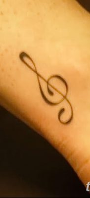 fotó a tetováló jegyzetekről, 2017. 10. 30 -án, 061. szám - Tetováló jegyzetek -