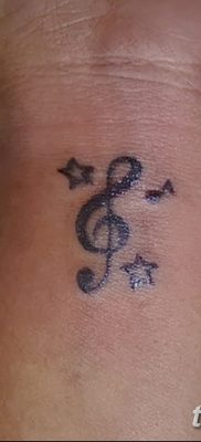 fotó a tetováló jegyzetekről, 2017. 10. 30 -án, 064. szám - Tetováló jegyzetek -