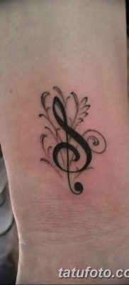 fotó a tetováló jegyzetekről, 2017. 10. 30 -án, 093. sz. - Tetováló jegyzetek -