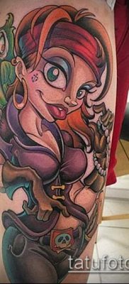 NEW SCOOL TATTOOS # 542 - a minta egyedi változata, amely sikeresen használható a rózsák újrafeldolgozására és felvitelére, mint egy új arccsont tetoválása