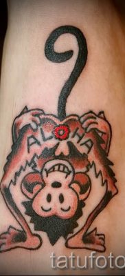 Egy majom tetoválás fotója példaként egy tetoválás jelentését bemutató cikkhez - tatufoto.ru - 32
