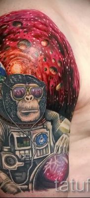 Egy majom tetoválás fotója példaként egy tetoválás jelentését bemutató cikkhez - tatufoto.ru - 26