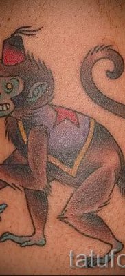 Egy majom tetoválás fotója példaként egy tetoválás jelentését bemutató cikkhez - tatufoto.ru - 20