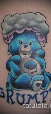 felhő tetoválás # 974 - a minta érdekes változata, amelyet könnyen fel lehet használni a felhőkben lévő hold tetoválásaként történő feldolgozásra és alkalmazásra