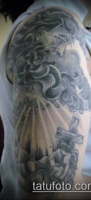 A felhő tetoválás # 903 a minta hűvös változata, amely jól használható a felhők megváltoztatására és nap tetoválásként történő alkalmazására