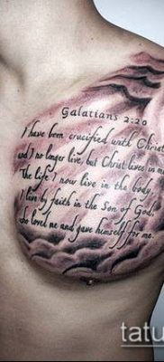 felhő tetoválás száma 355 - a minta érdekes változata, amely sikeresen használható feldolgozásra és tetováló holdként való alkalmazásra a felhőkben