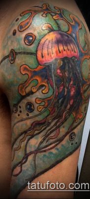 Az óceáni tetoválás # 233 a minta hűvös változata, amely jól használható átalakítására és tengervízi tetoválásként történő alkalmazására